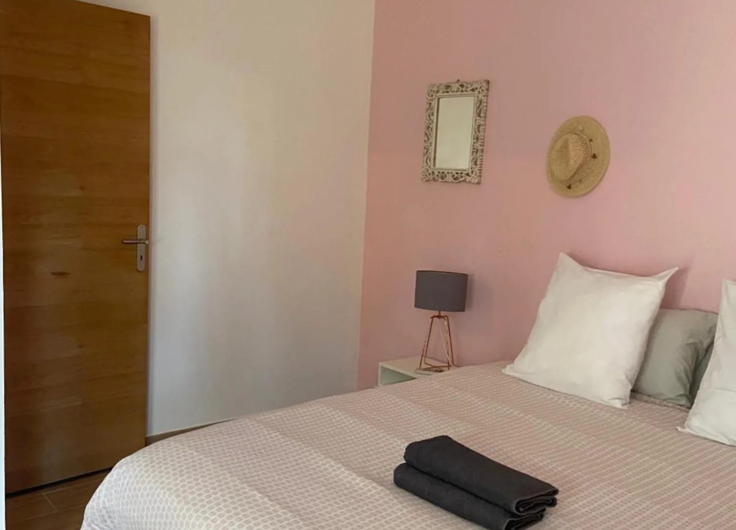 Grange Familiale 2 A 4 Chambres Tarascon
